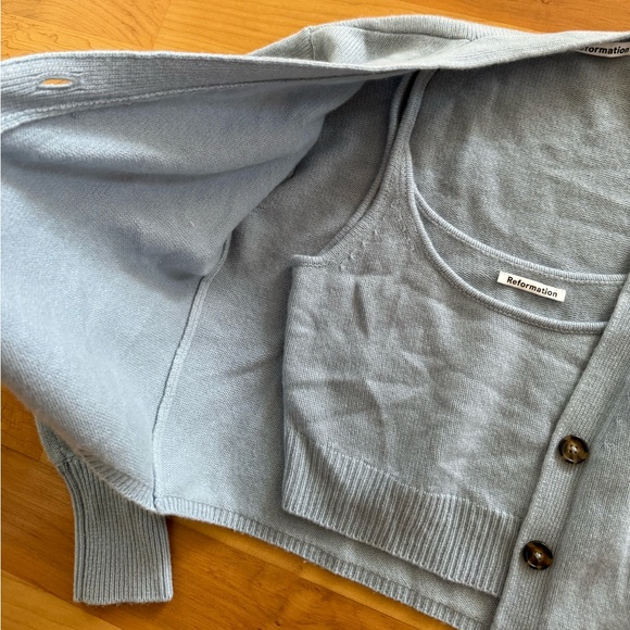 Reformation Varenne Cashmere Tank And Cardi Set - Picture 2 of 3